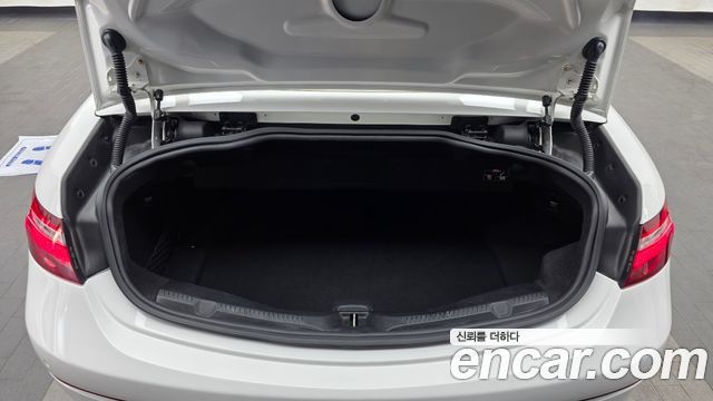 Mercedes-Benz E-Class E220d Cabriolet
