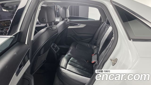 Audi A4 45 TFSI