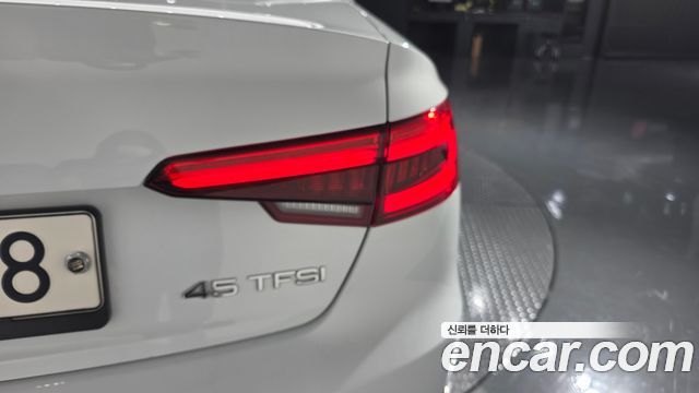 Audi A4 45 TFSI