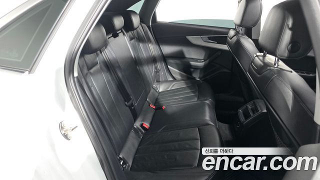 Audi A4 45 TFSI