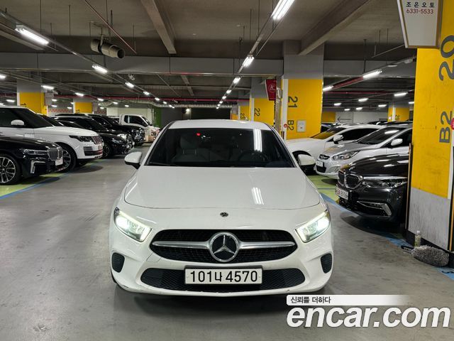 Mercedes-Benz A-Class A220 Hatchback