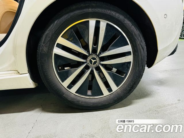 Mercedes-Benz A-Class A220 Hatchback