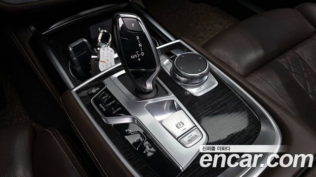 BMW 7-Series 740Ld xDrive M Sport