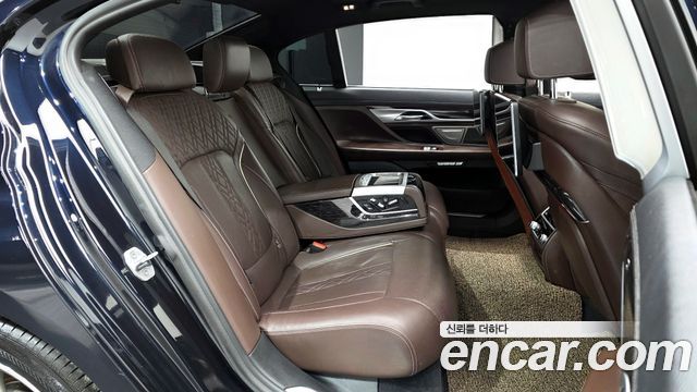 BMW 7-Series 740Ld xDrive M Sport