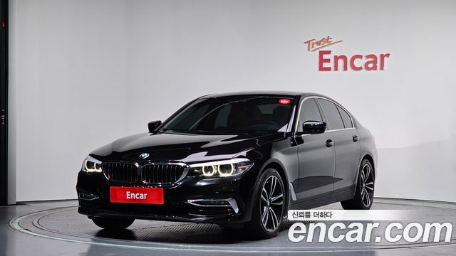 BMW 5-Series 520i Luxury