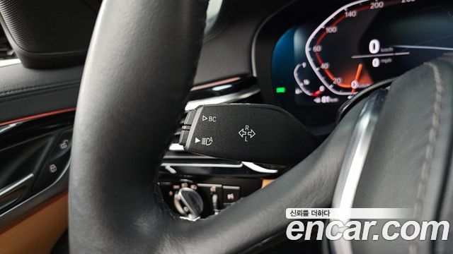 BMW 5-Series 520i Luxury