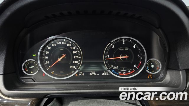 BMW 5-Series 520d xDrive Luxury Plus