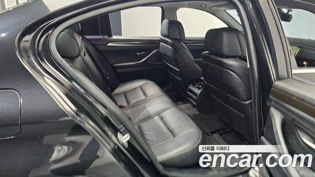 BMW 5-Series 520d xDrive Luxury Plus