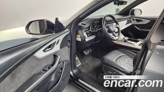 Audi Q8 55 TFSI Quattro Premium
