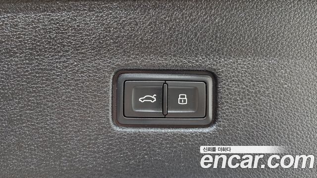 Audi Q8 55 TFSI Quattro Premium