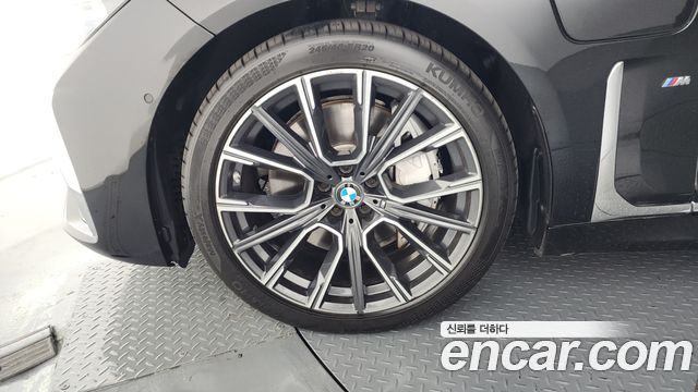 BMW 7-Series 745e iPerformance M Sport