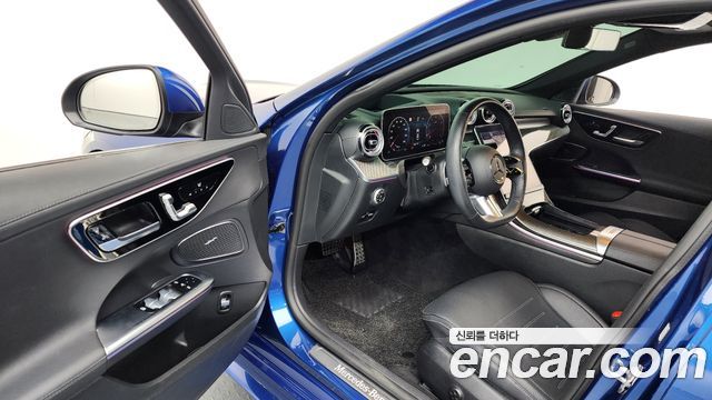 Mercedes-Benz C-Class C300 4MATIC AMG Line