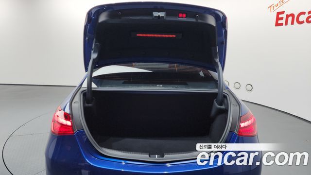 Mercedes-Benz C-Class C300 4MATIC AMG Line