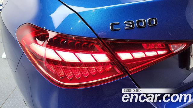 Mercedes-Benz C-Class C300 4MATIC AMG Line