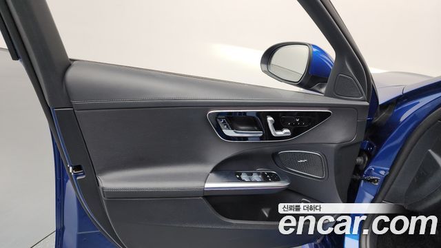 Mercedes-Benz C-Class C300 4MATIC AMG Line