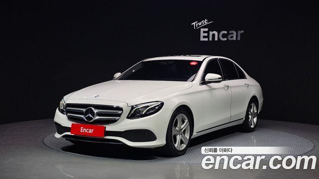 Mercedes-Benz E-Class E220d 4MATIC Avantgarde