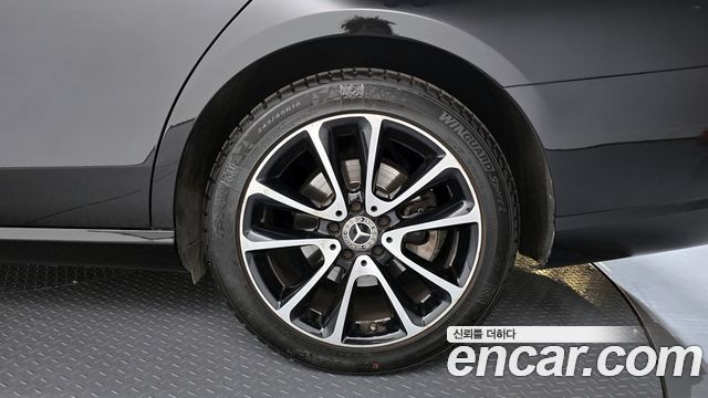 Mercedes-Benz E-Class E250 Avantgarde