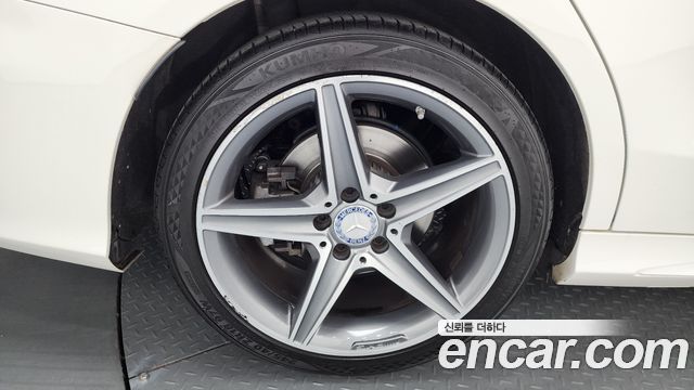 Mercedes-Benz C-Class C200 AMG Line