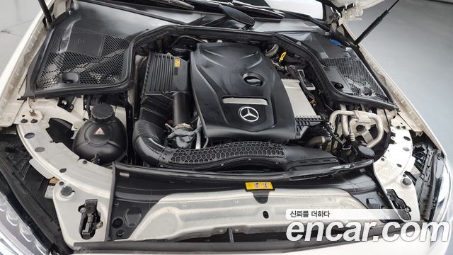 Mercedes-Benz C-Class C200 AMG Line