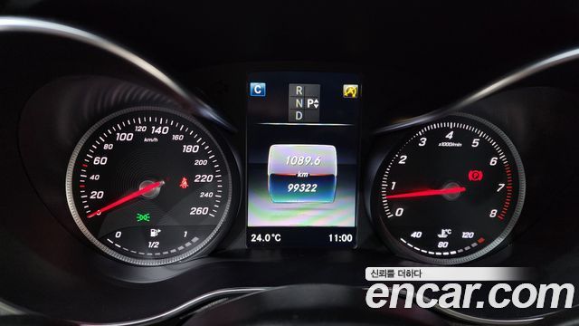 Mercedes-Benz C-Class C200 AMG Line