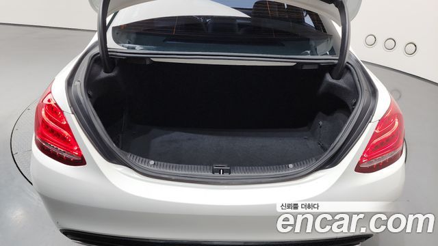 Mercedes-Benz C-Class C200 AMG Line