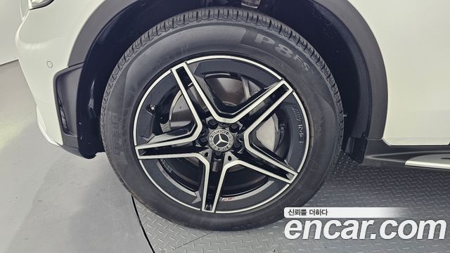 Mercedes-Benz GLC-Class GLC300 4MATIC Premium Coupe