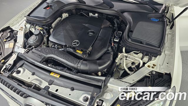 Mercedes-Benz GLC-Class GLC300 4MATIC Premium Coupe