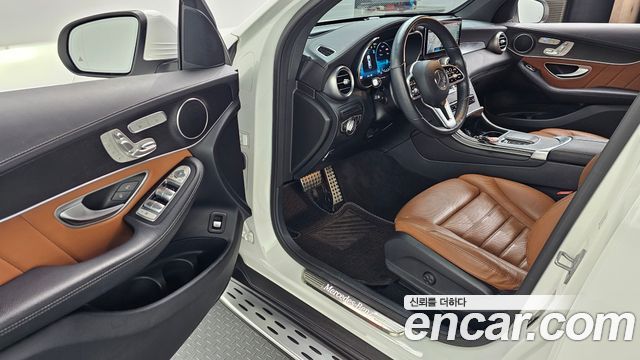 Mercedes-Benz GLC-Class GLC300 4MATIC Premium Coupe