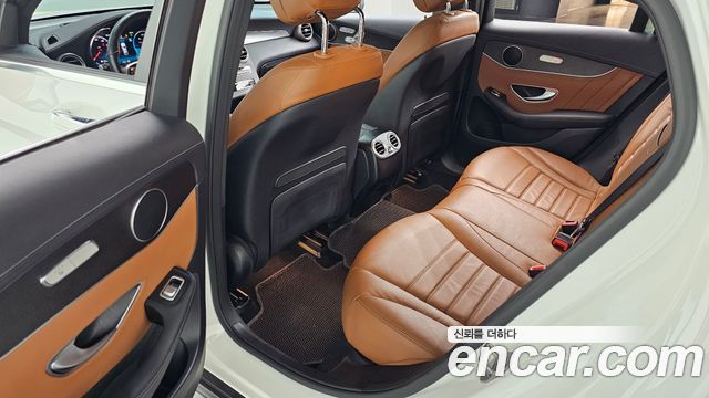 Mercedes-Benz GLC-Class GLC300 4MATIC Premium Coupe