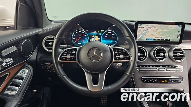 Mercedes-Benz GLC-Class GLC300 4MATIC Premium Coupe