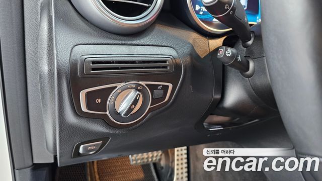 Mercedes-Benz GLC-Class GLC300 4MATIC Premium Coupe