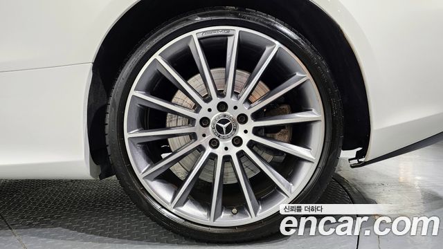 Mercedes-Benz E-Class E450 4MATIC Coupe