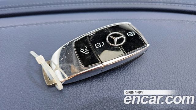 Mercedes-Benz E-Class E450 4MATIC Coupe