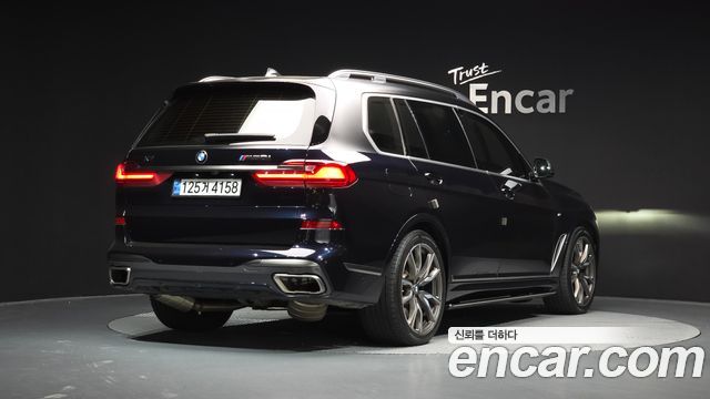 BMW X7 M50i 6STR