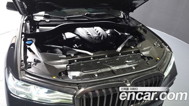BMW X7 M50i 6STR