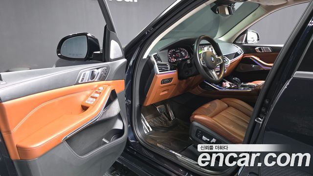 BMW X7 M50i 6STR