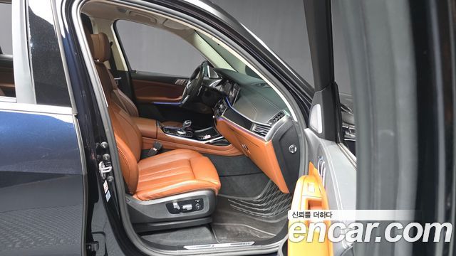 BMW X7 M50i 6STR