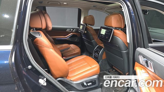 BMW X7 M50i 6STR