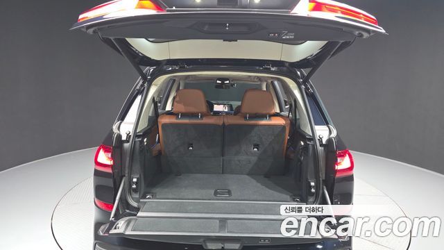 BMW X7 M50i 6STR
