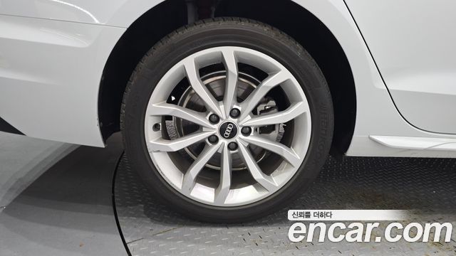 Audi A4 40 TFSI