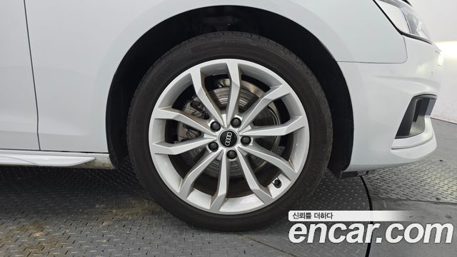 Audi A4 40 TFSI