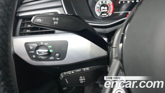 Audi A4 40 TFSI
