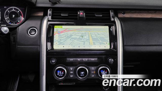 Land Rover Discovery 3.0 TD6 HSE Luxury
