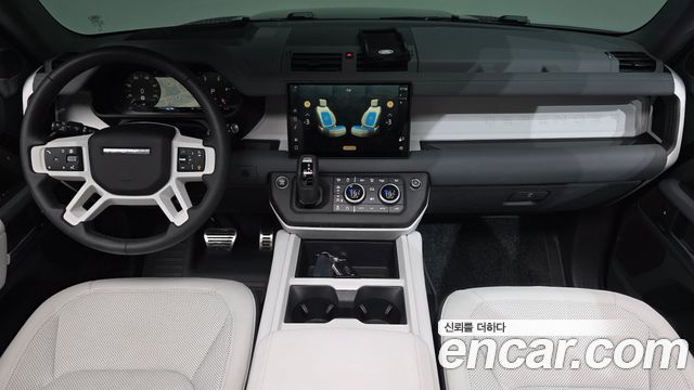 Land Rover Defender 90 D250 X-Dynamic SE