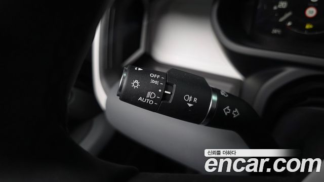 Land Rover Defender 90 D250 X-Dynamic SE