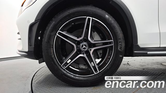 Mercedes-Benz GLC-Class GLC300 4MATIC