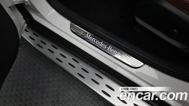 Mercedes-Benz GLC-Class GLC300 4MATIC