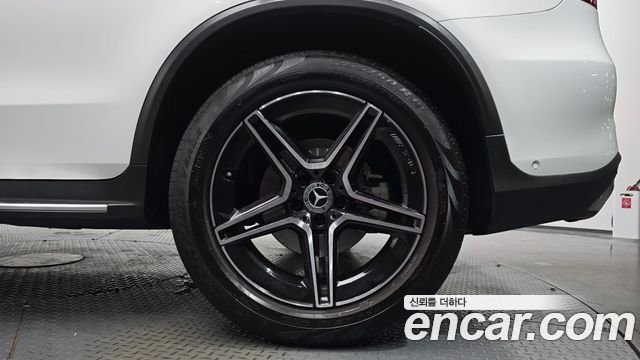 Mercedes-Benz GLC-Class GLC300 4MATIC