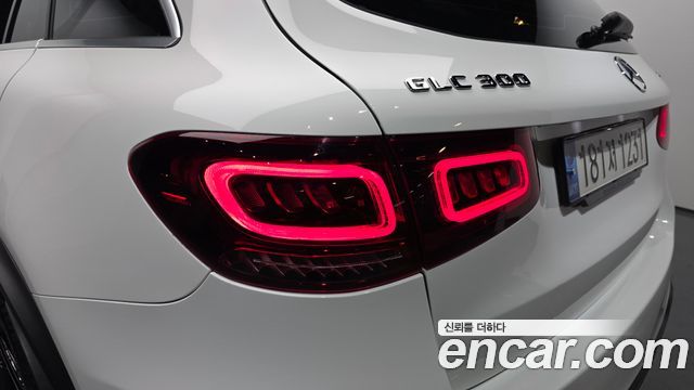 Mercedes-Benz GLC-Class GLC300 4MATIC