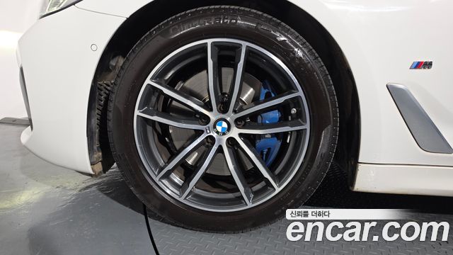 BMW 5-Series 520i M Sport